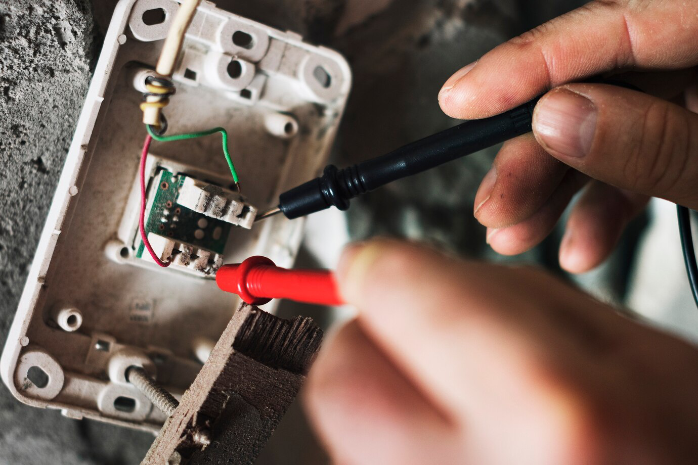 Common Electrical Repairs and How to Fix 